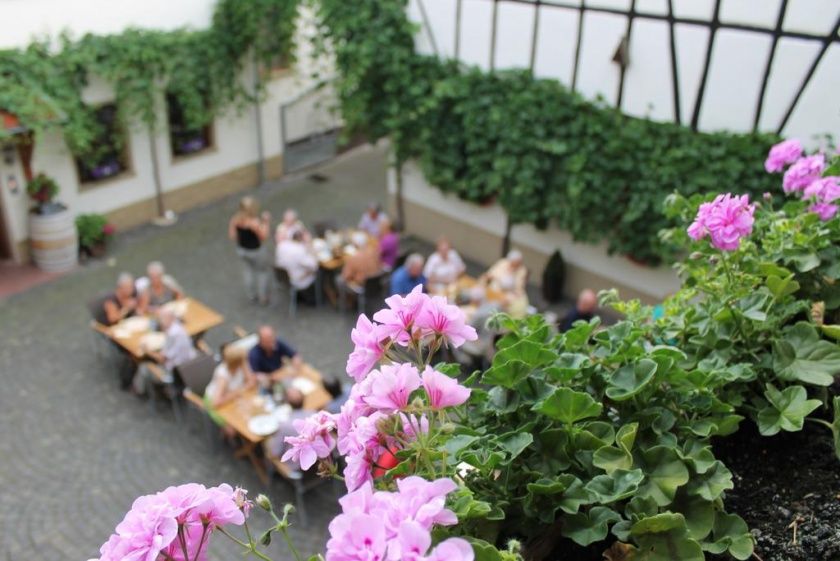 Weingut Holger Alt - Gästezimmer und Ferienwohnungen