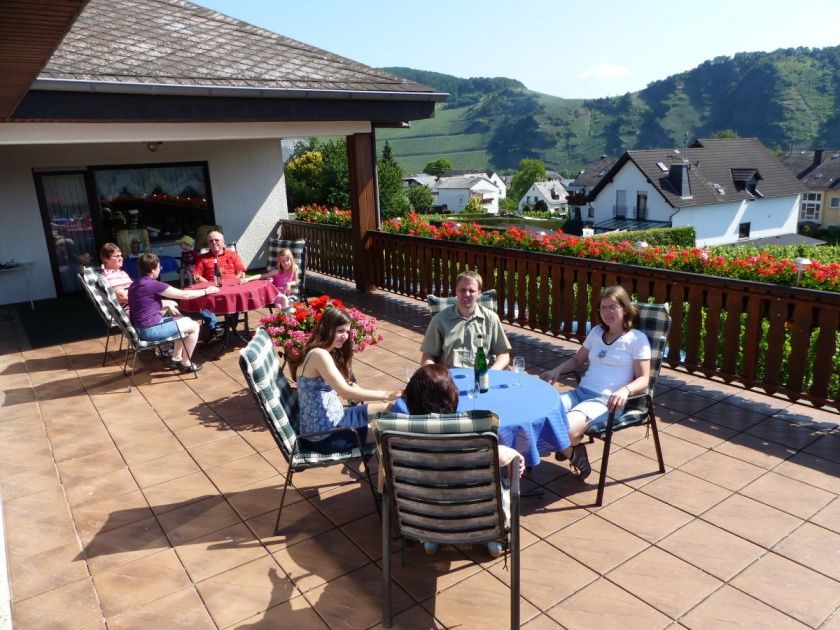 Wein- und Gästehaus Elmar Ebert-Neukirch - An einer der schönsten Moselschleifen