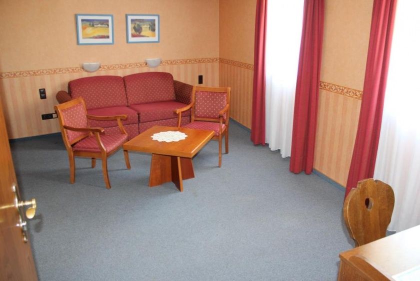 Landgasthof Schuck - Ferienwohnung & Gästezimmer