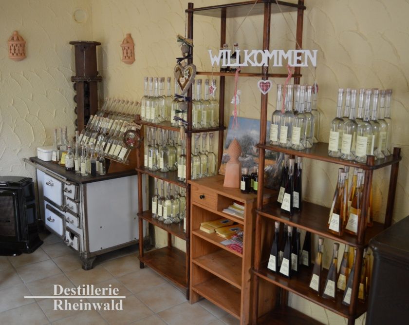 Destillerie Rheinwald • Gästezimmer