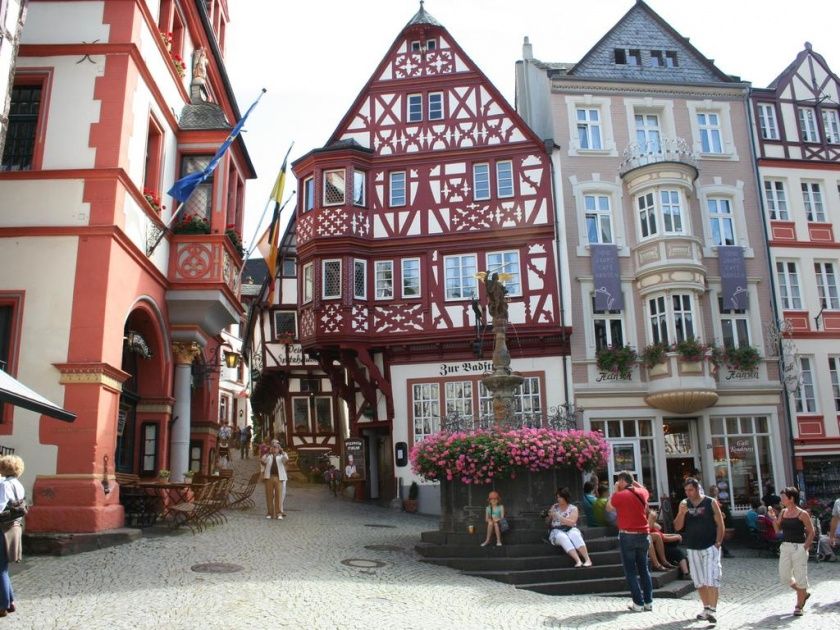 Pension-Cafe-Weinhaus Zur Mühle