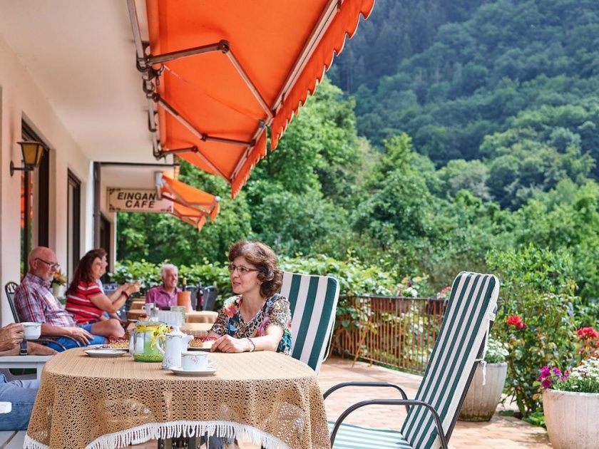 Pension-Cafe-Weinhaus Zur Mühle