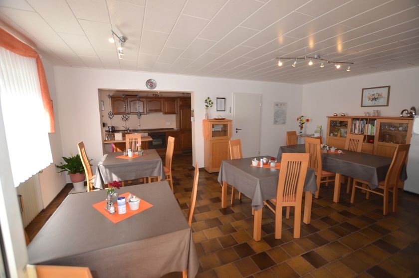 Gästehaus Reinfrank - komfortable Gästezimmer und Ferienwohnung - an der südlichen Weinstraße