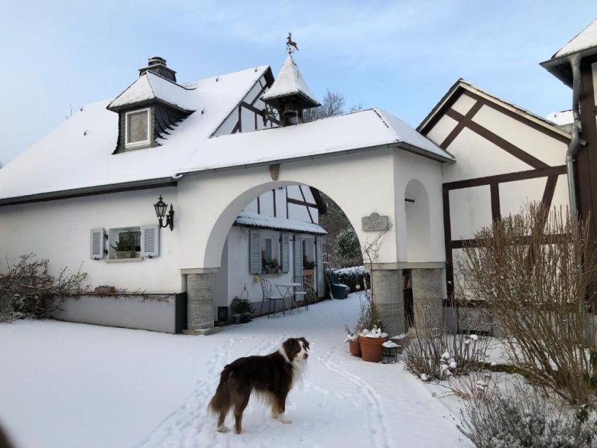 Jagdhaus im Winter