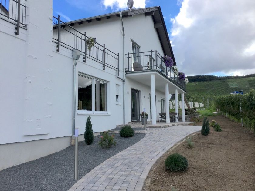 Weingut & Gästezimmer Oskar Bastian