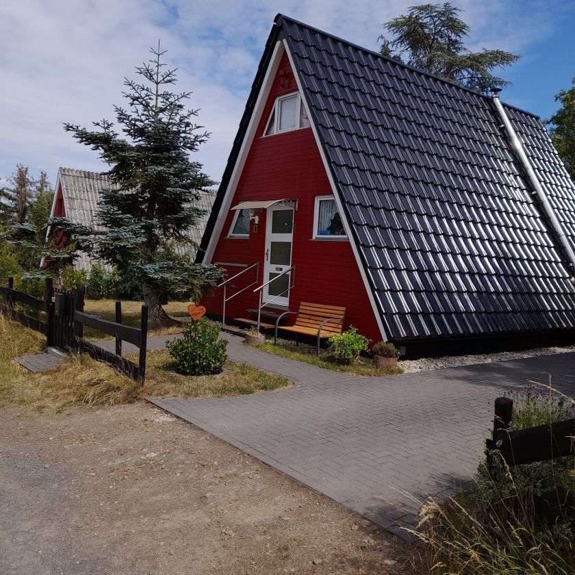 Eifeler Finnhaus, am Waldrand, allein stehend, mit Sauna Haus